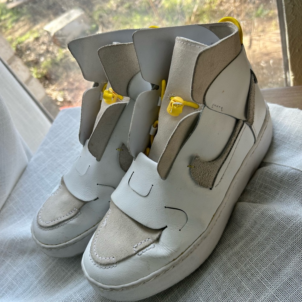 Nike White and Yellow Ankle Boots